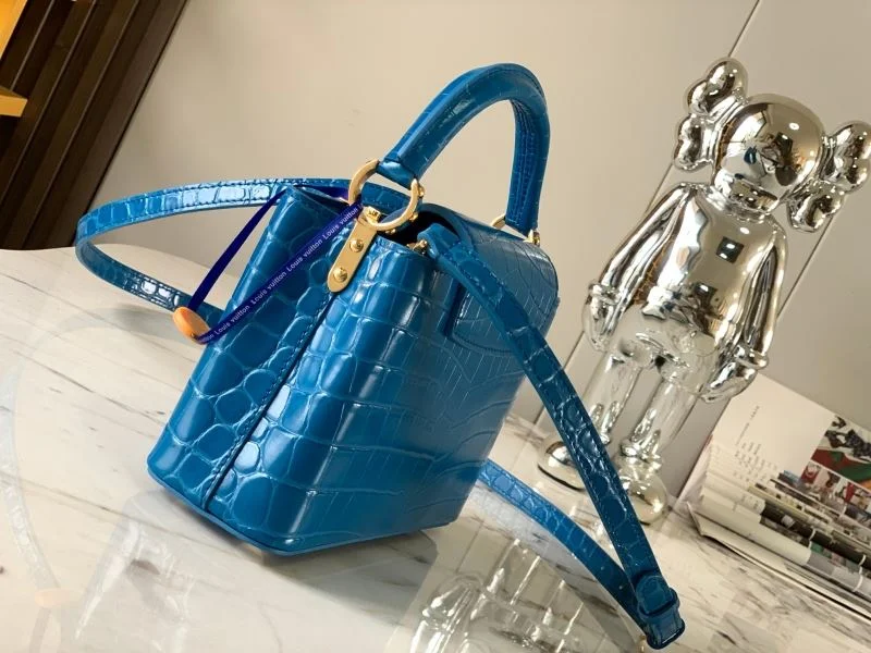 MultiPurpose Louis Vuitton Capucines BB Bags 39970