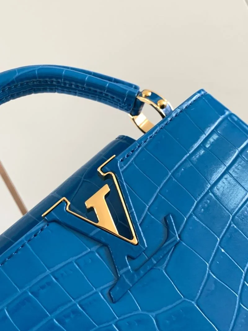 MultiPurpose Louis Vuitton Capucines BB Bags 39970