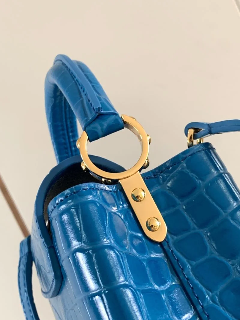 MultiPurpose Louis Vuitton Capucines BB Bags 39970