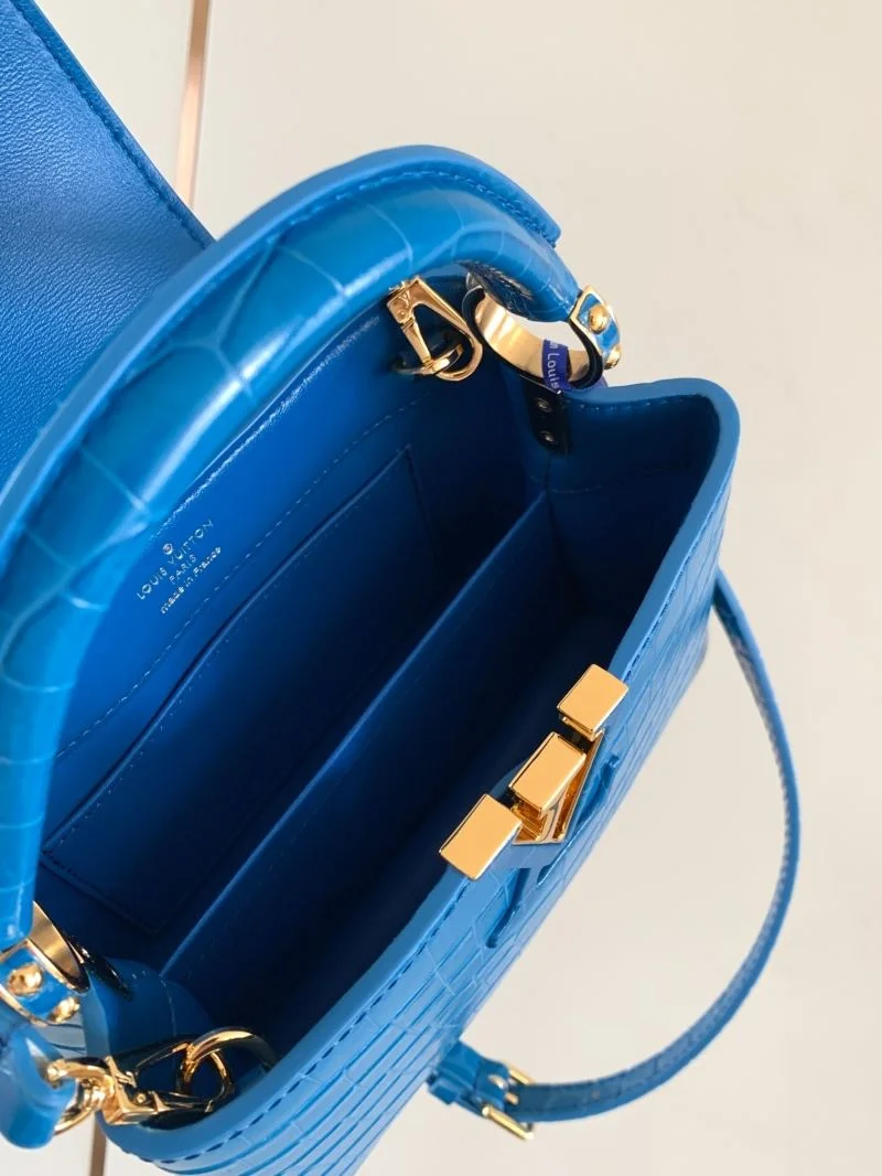 MultiPurpose Louis Vuitton Capucines BB Bags 39970