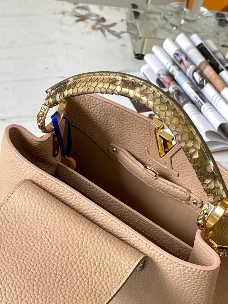 Premium Louis Vuitton Capucines BB Bags 39985