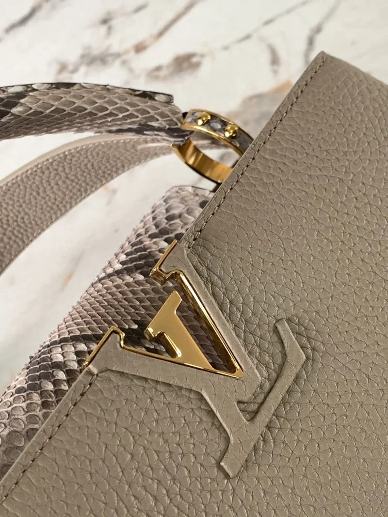 Versatile Louis Vuitton Capucines BB Bags 39953