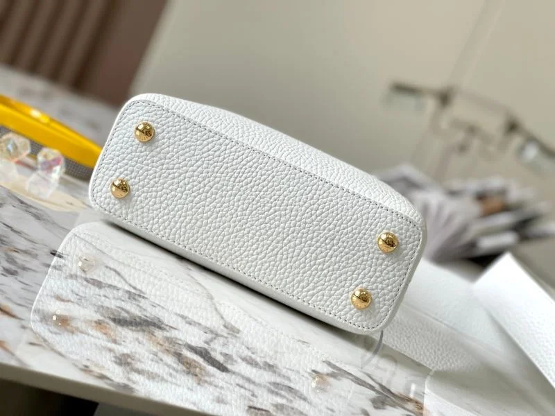 TopPick Louis Vuitton Capucines BB Bags 39950