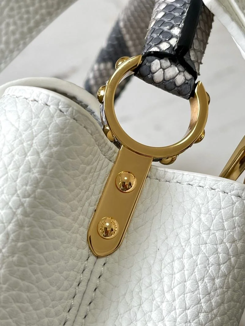 TopPick Louis Vuitton Capucines BB Bags 39950