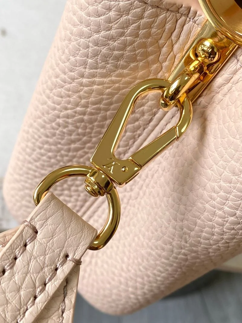 Thermal Louis Vuitton Capucines BB Bags 39992