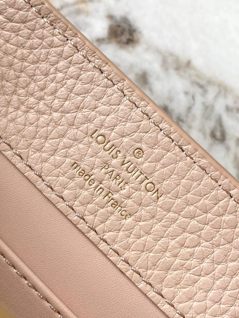 Thermal Louis Vuitton Capucines BB Bags 39992