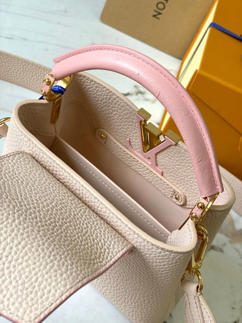 Thermal Louis Vuitton Capucines BB Bags 39992