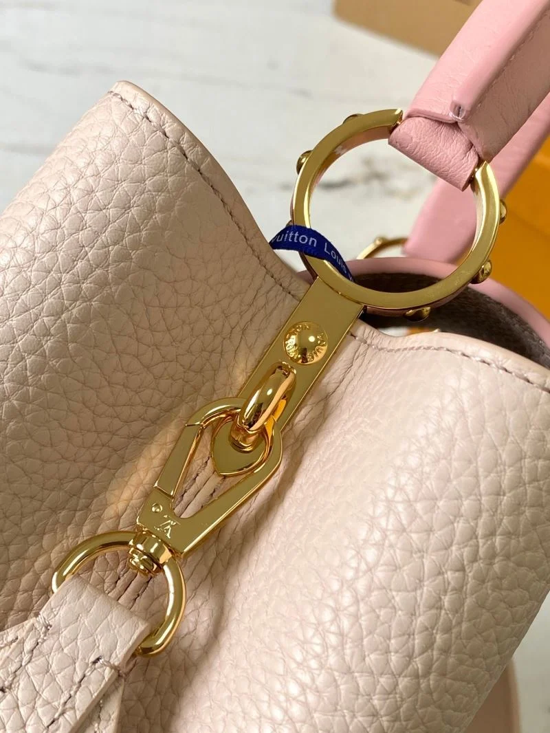 Snug Louis Vuitton Capucines BB Bags 39947
