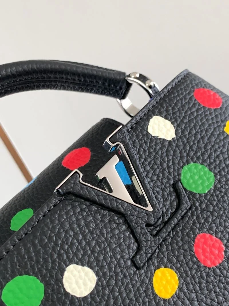 Contemporary Louis Vuitton Capucines BB Bags 39943
