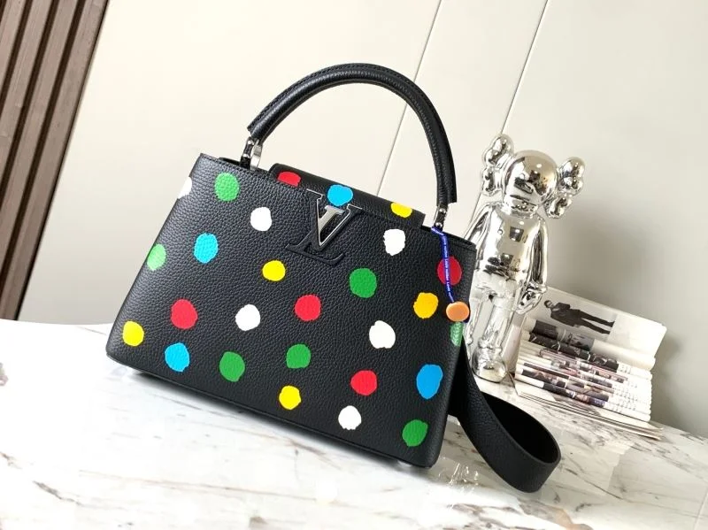 Lightweight Louis Vuitton Capucines BB Bags 39941