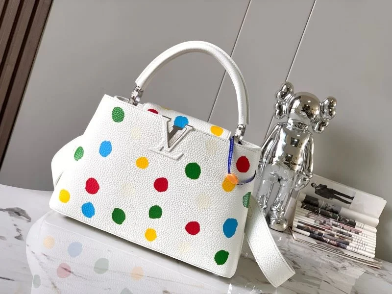 Practical Louis Vuitton Capucines BB Bags 39940