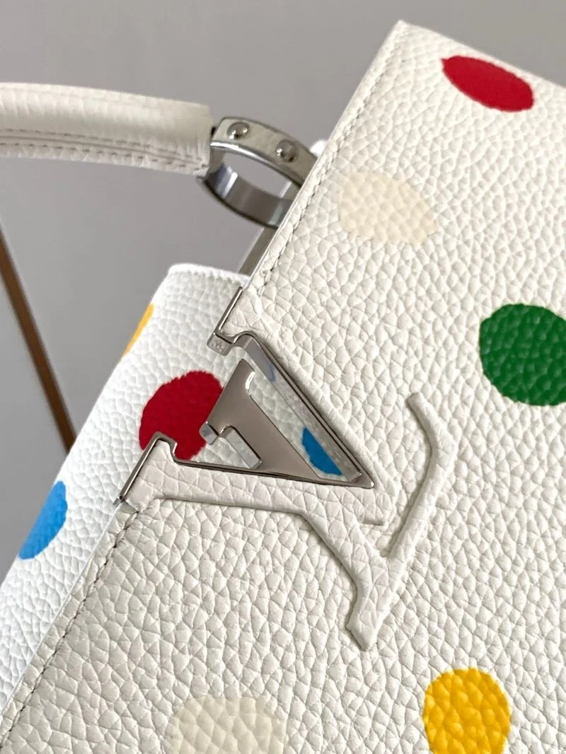 Practical Louis Vuitton Capucines BB Bags 39940