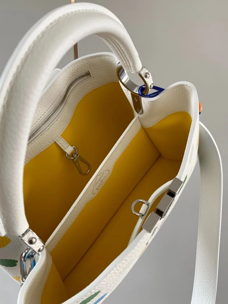Practical Louis Vuitton Capucines BB Bags 39940