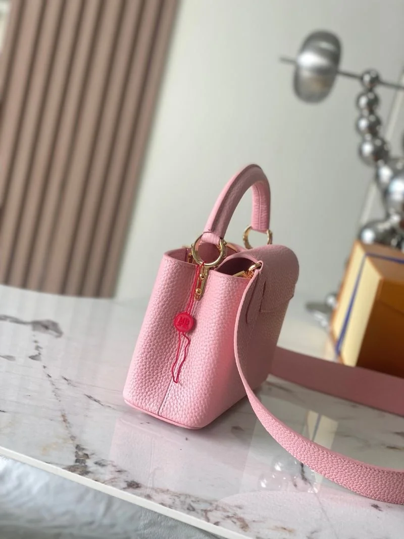 Durable Louis Vuitton Capucines BB Bags 39939