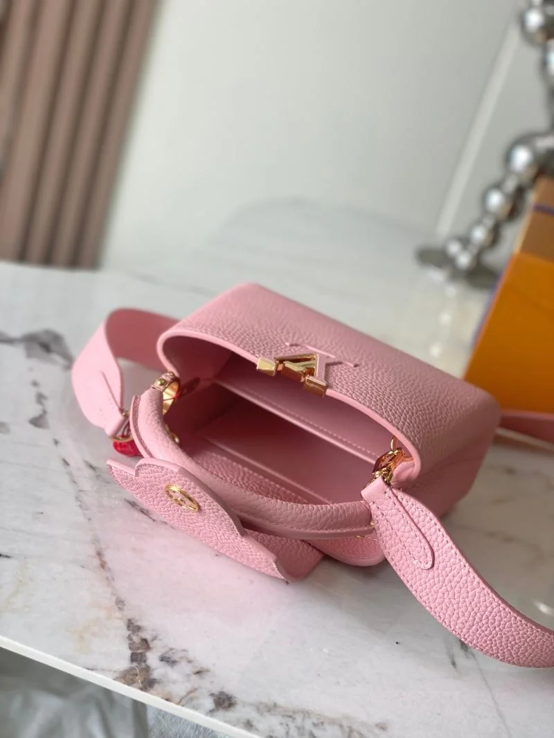 Durable Louis Vuitton Capucines BB Bags 39939