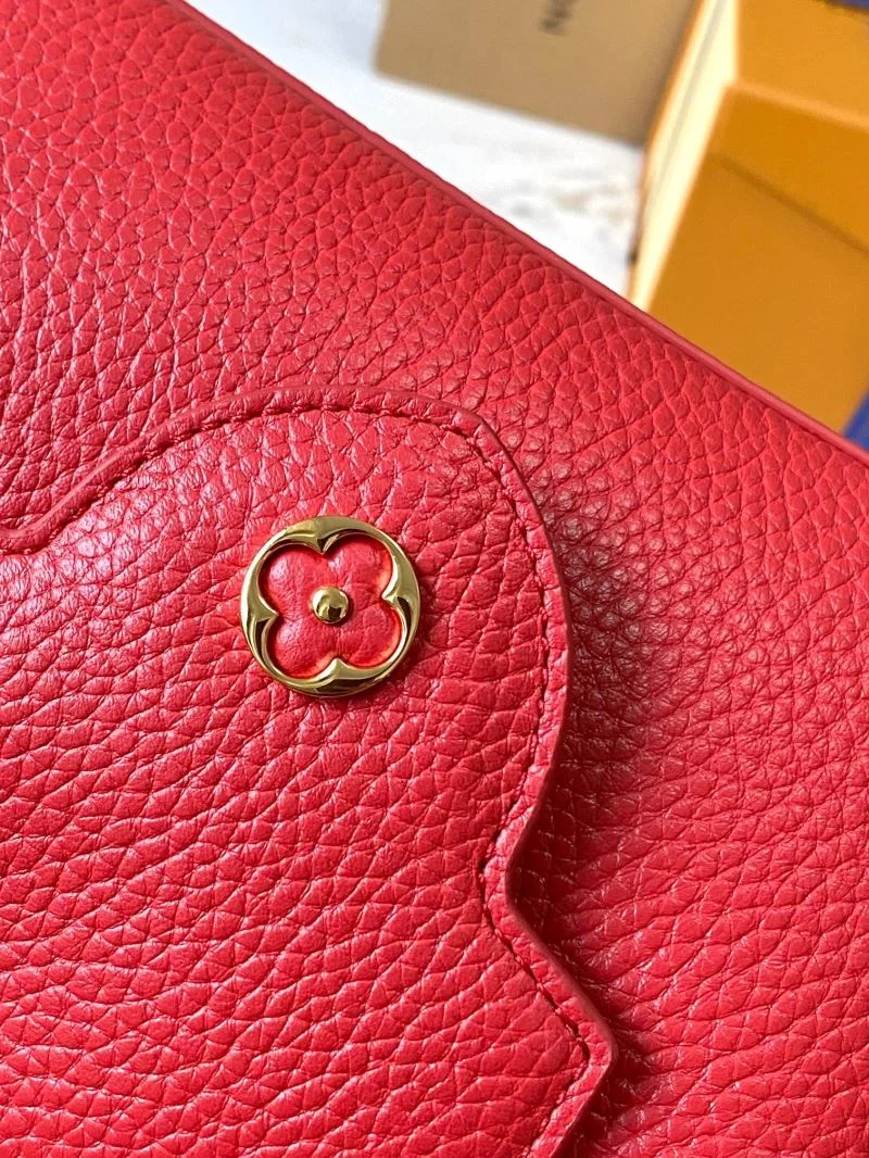 Fashionable Louis Vuitton Capucines BB Bags 39933