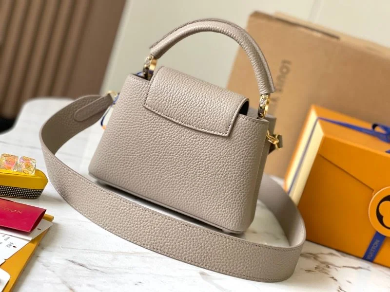 Louis Vuitton Capucines BB Bags Functional 39927