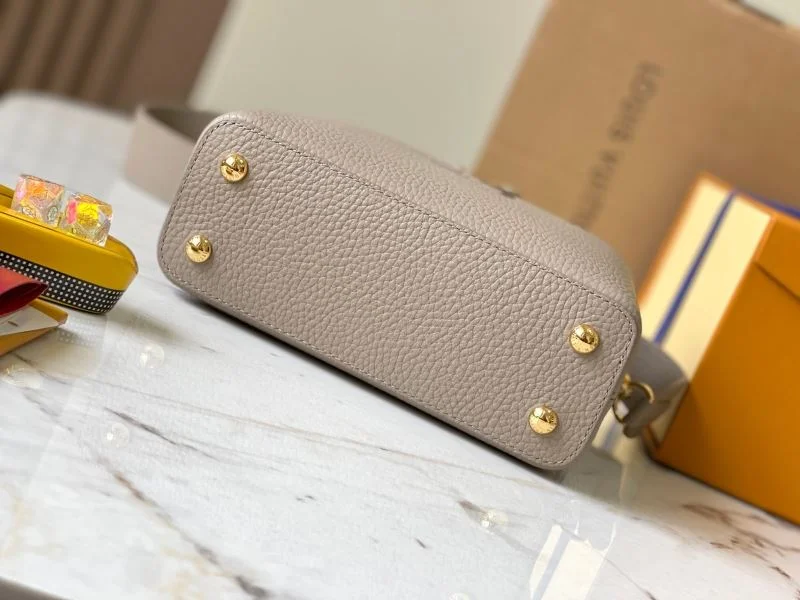 Louis Vuitton Capucines BB Bags Functional 39927