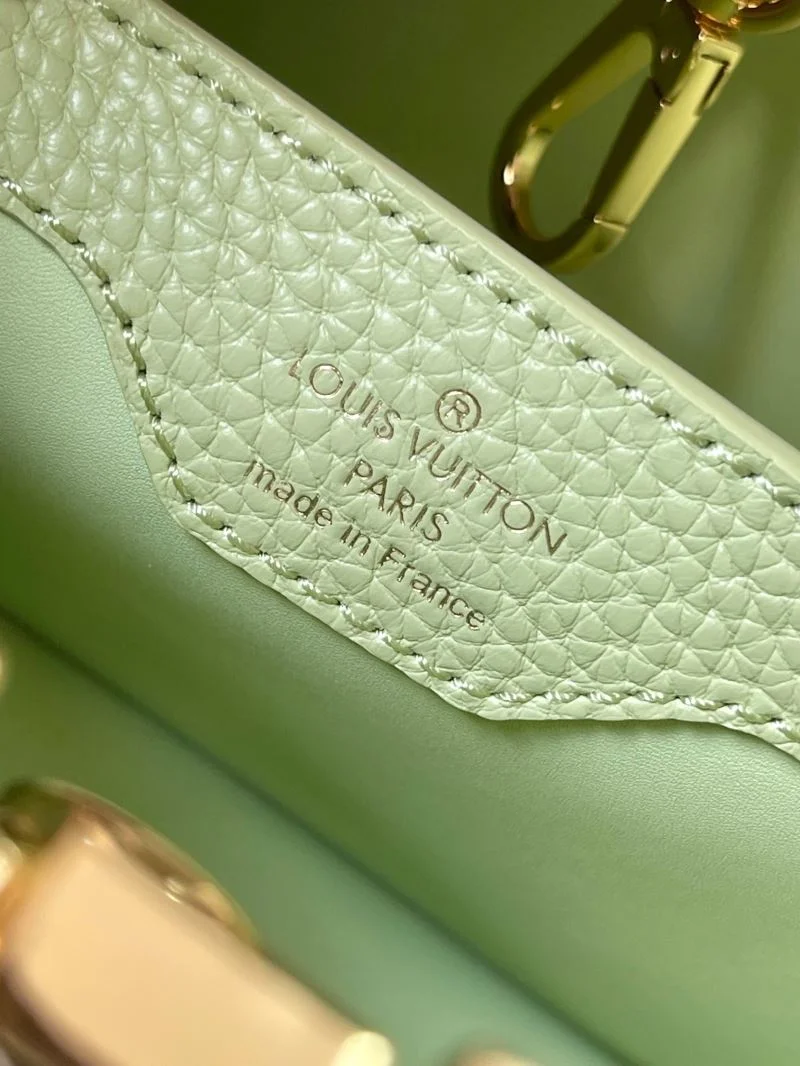 OdorResistant Louis Vuitton Capucines BB Bags 39923