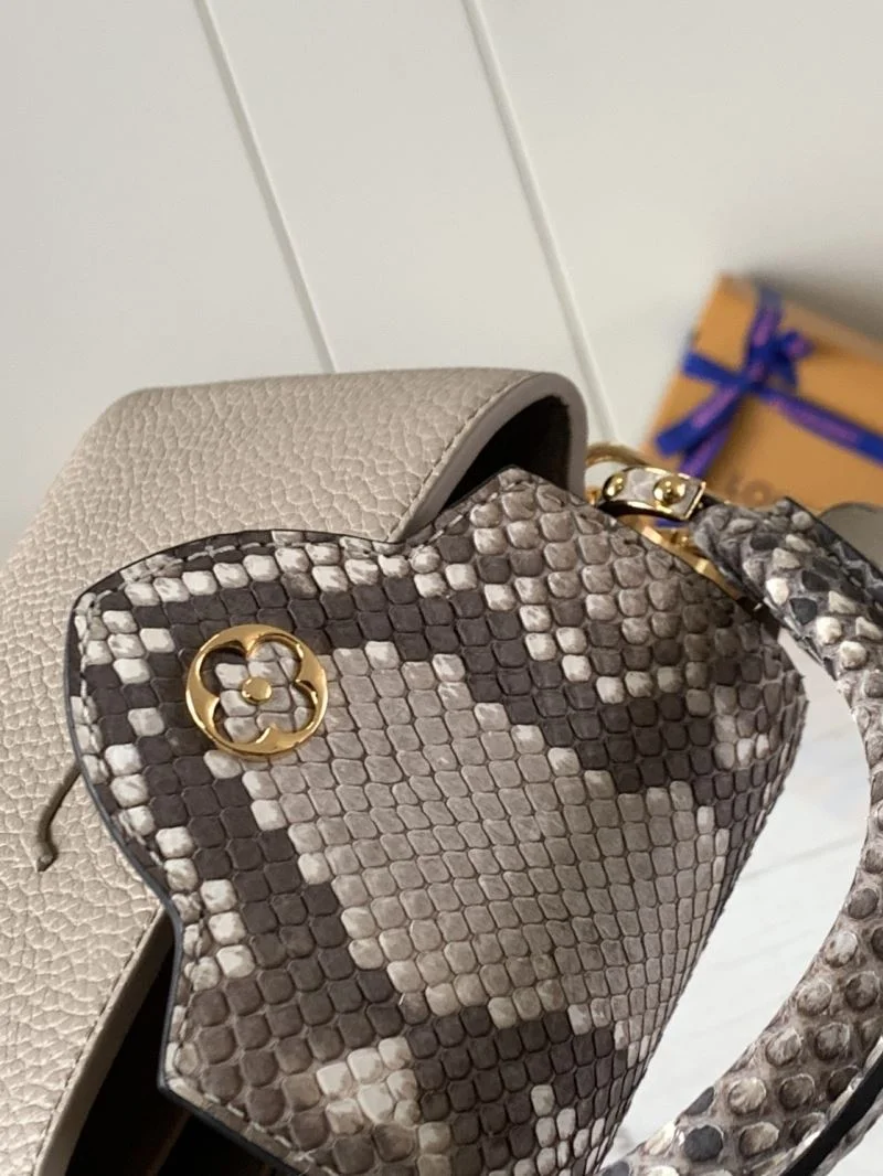 Louis Vuitton Capucines BB Bags Durable 39925