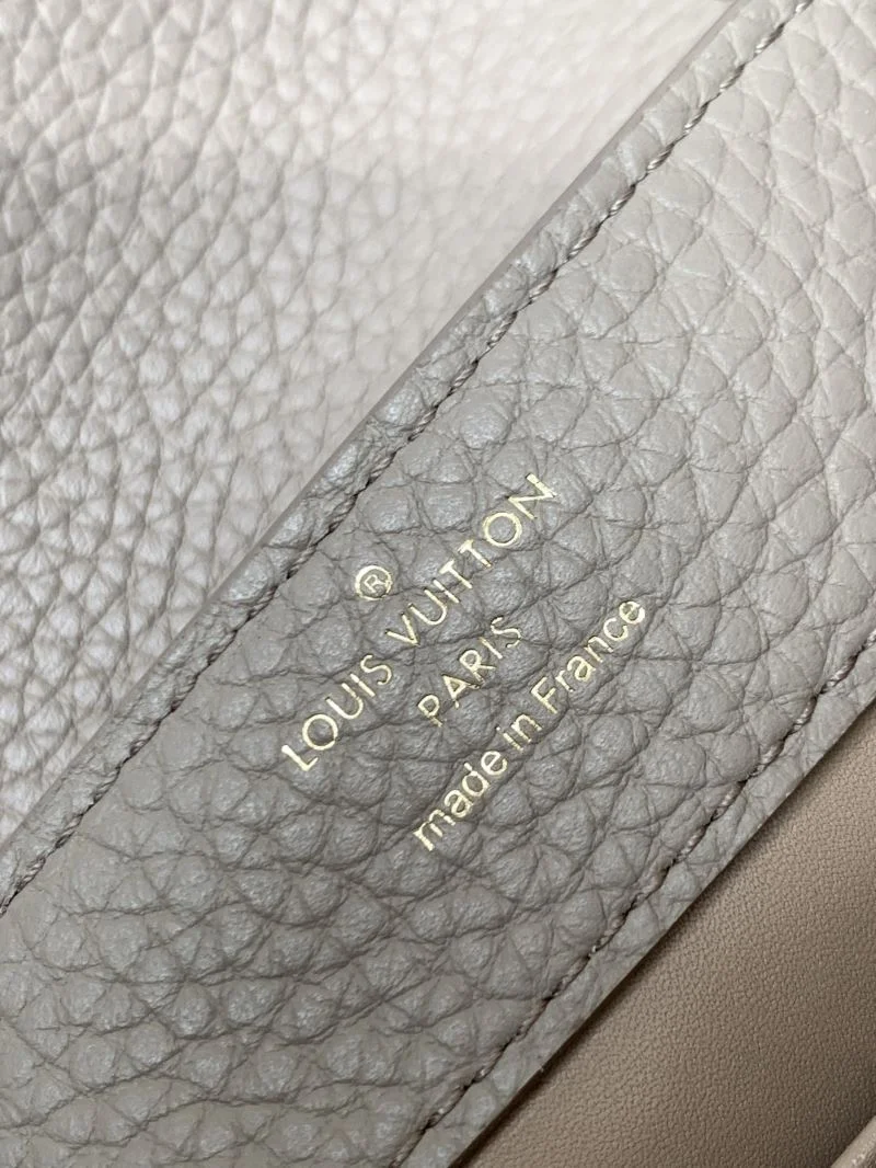 Louis Vuitton Capucines BB Bags Durable 39925
