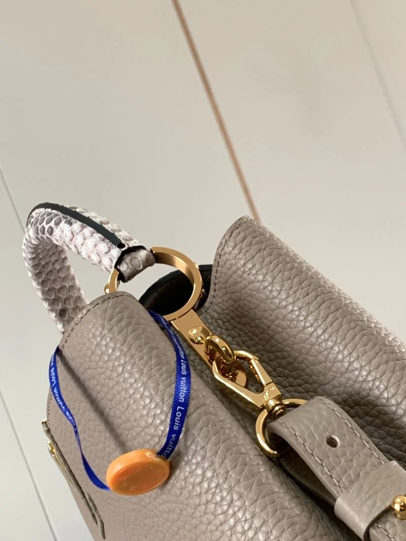 Elegant Louis Vuitton Capucines BB Bags 39919