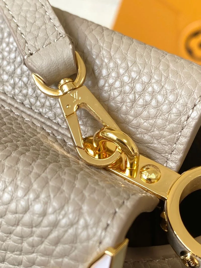 Louis Vuitton Capucines BB Bags Vibrant 39926