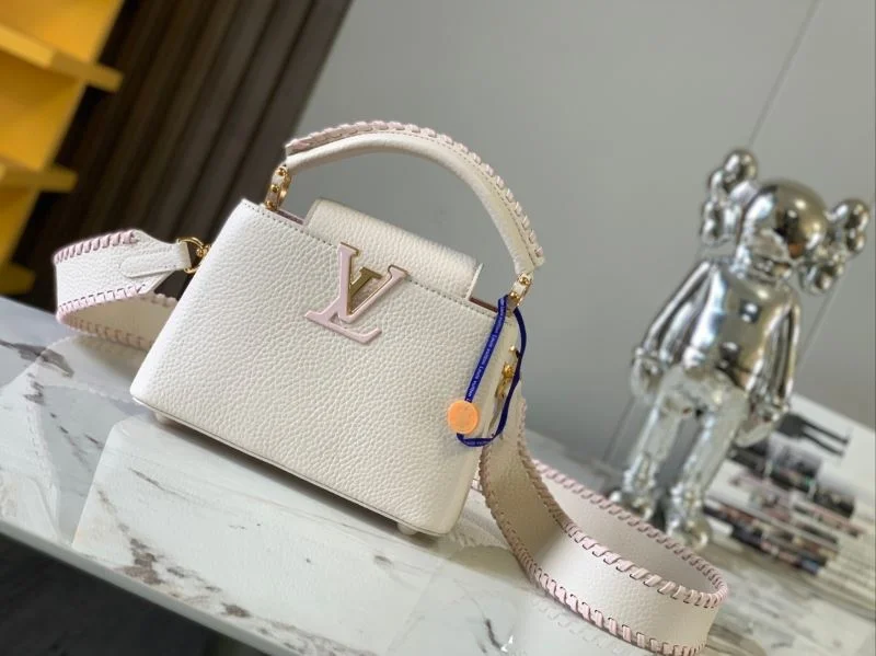 MultiPurpose Louis Vuitton Capucines BB Bags 39910
