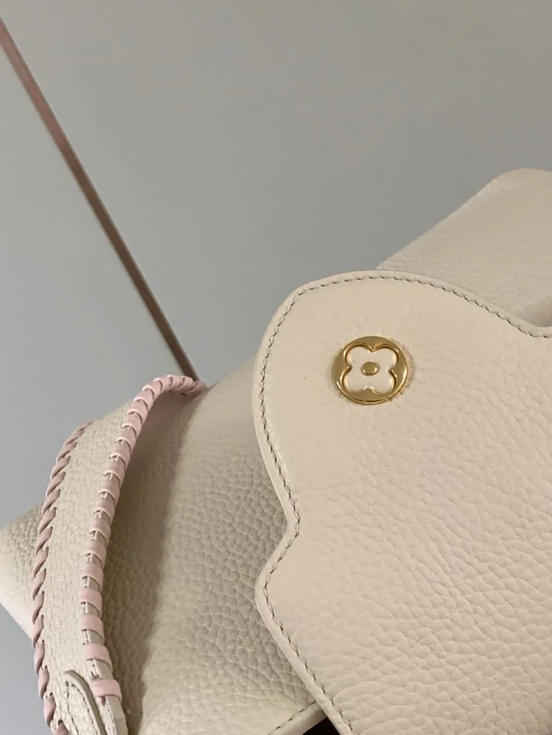 TopPick Louis Vuitton Capucines BB Bags 39908