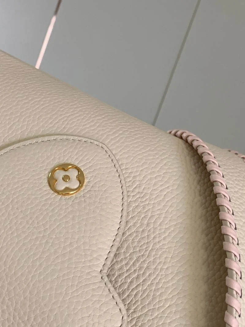 Louis Vuitton Capucines BB Bags Versatile 39972