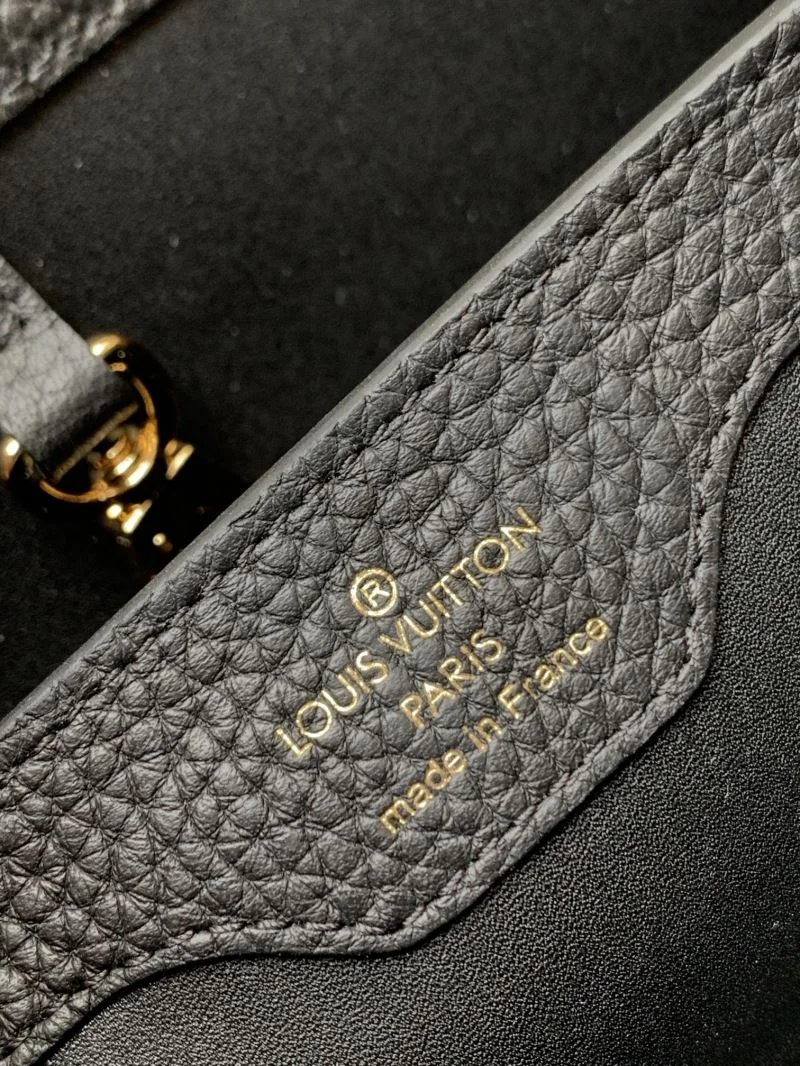 Breathable Louis Vuitton Capucines BB Bags 39895
