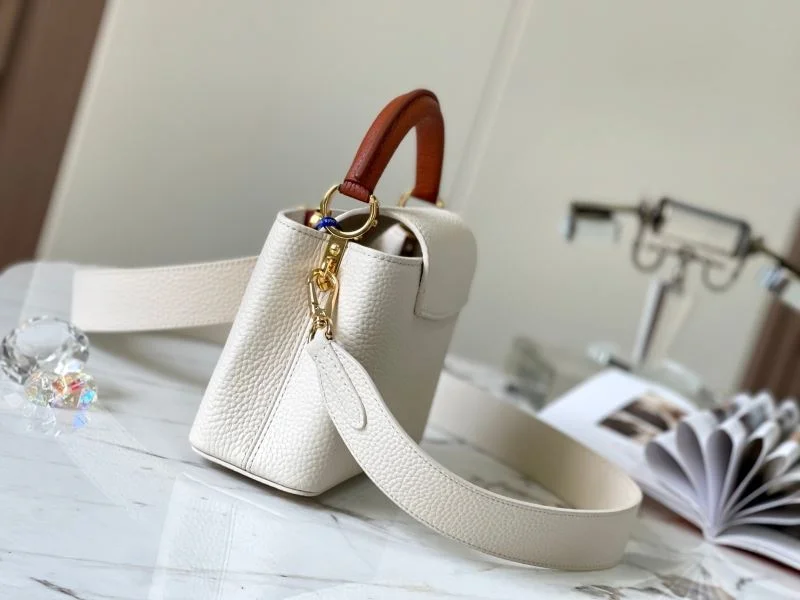 Louis Vuitton Capucines BB Bags Sleek 39971