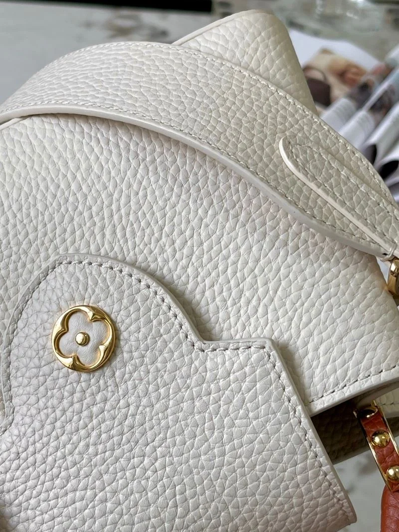 Louis Vuitton Capucines BB Bags Sleek 39971