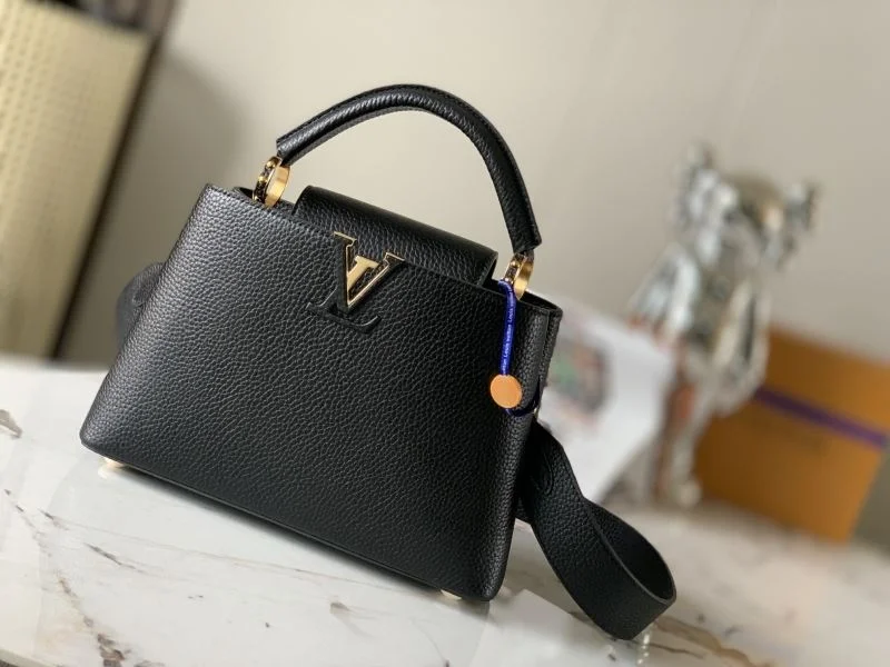 ZipUp Louis Vuitton Capucines BB Bags 39857