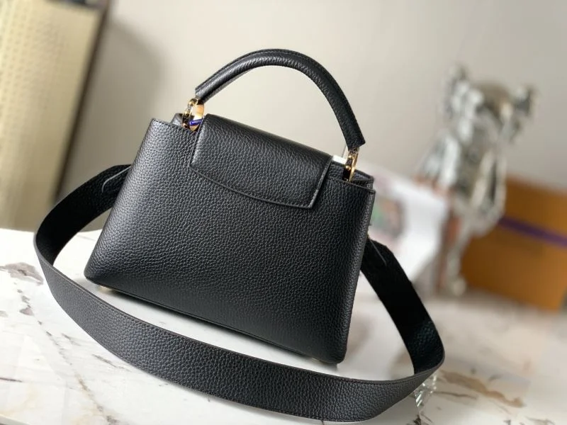 ZipUp Louis Vuitton Capucines BB Bags 39857