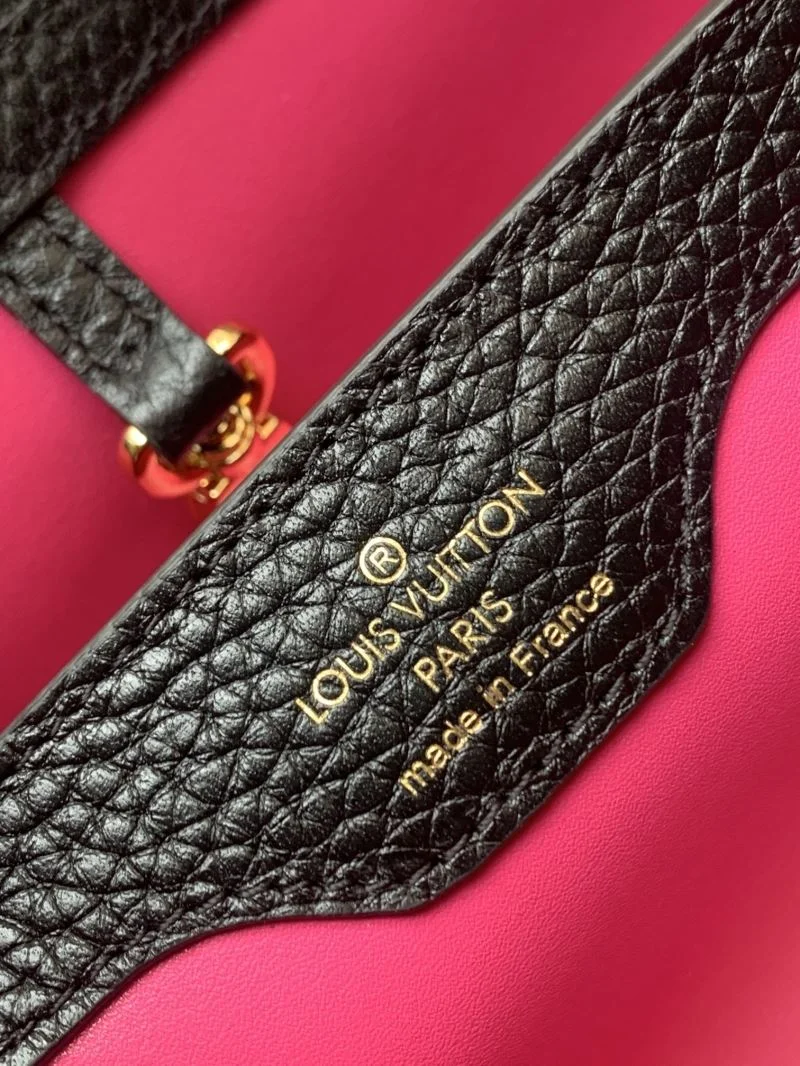 ZipUp Louis Vuitton Capucines BB Bags 39857