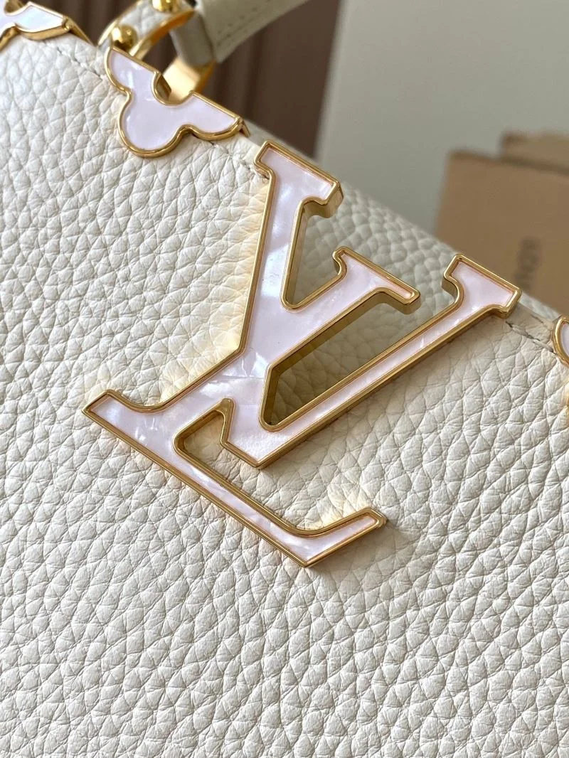 Louis Vuitton Capucines BB Bags TechFriendly 39864