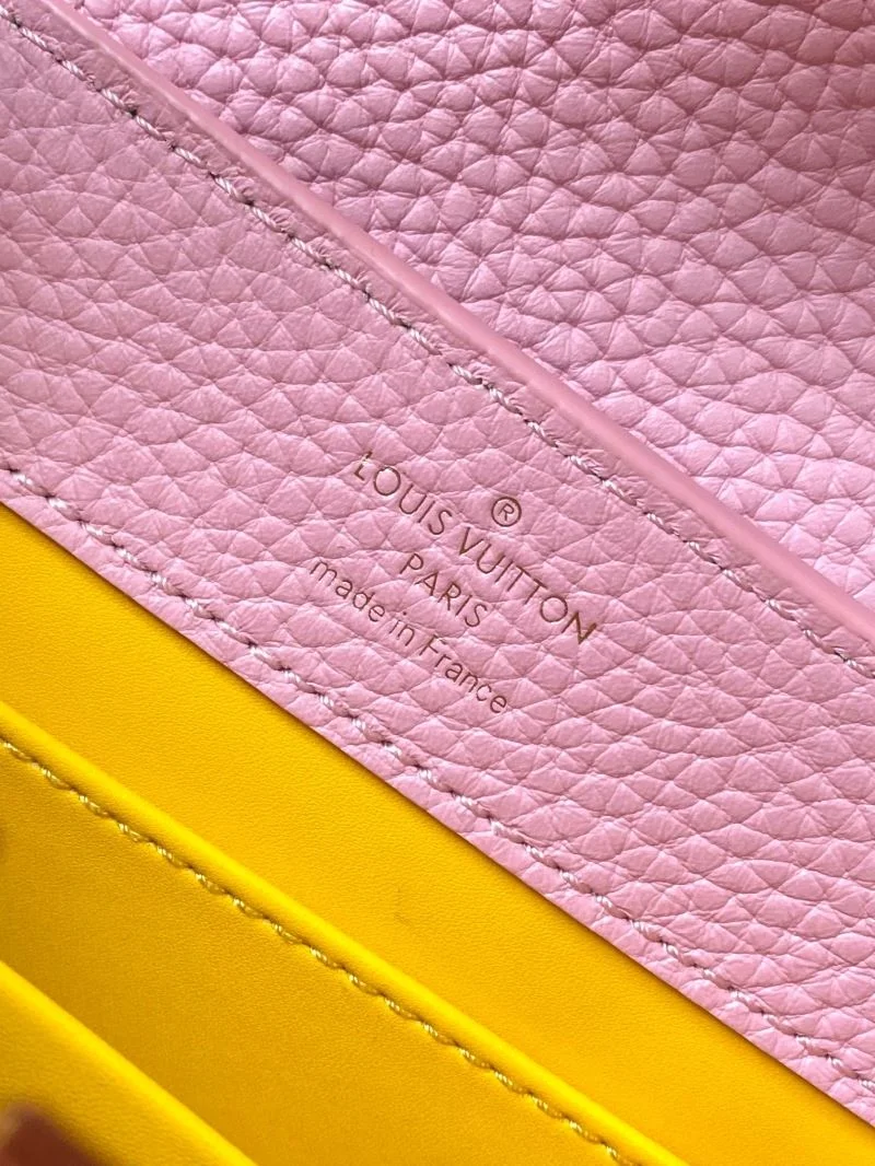 Breathable Louis Vuitton Capucines BB Bags 39852