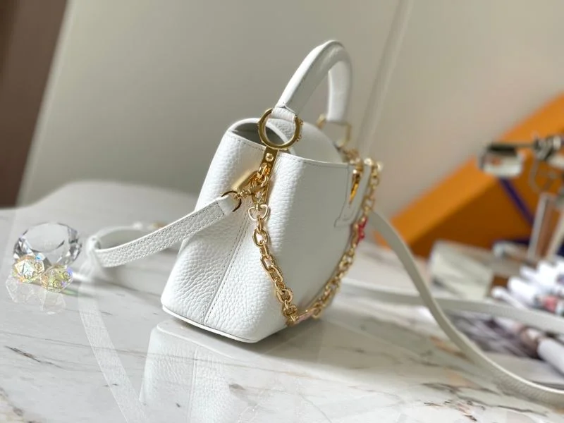 Durable Louis Vuitton Capucines BB Bags 39853