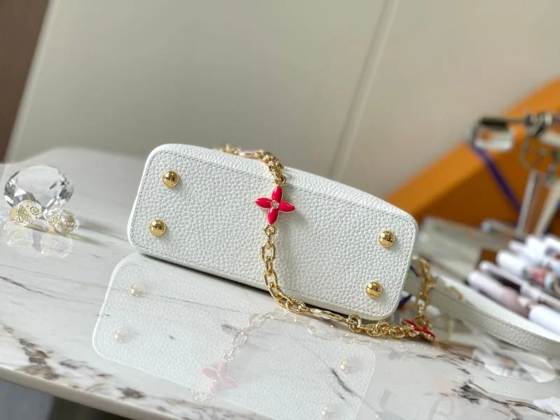 Durable Louis Vuitton Capucines BB Bags 39853