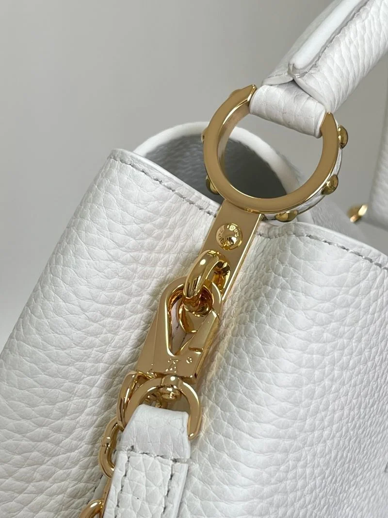 Durable Louis Vuitton Capucines BB Bags 39853