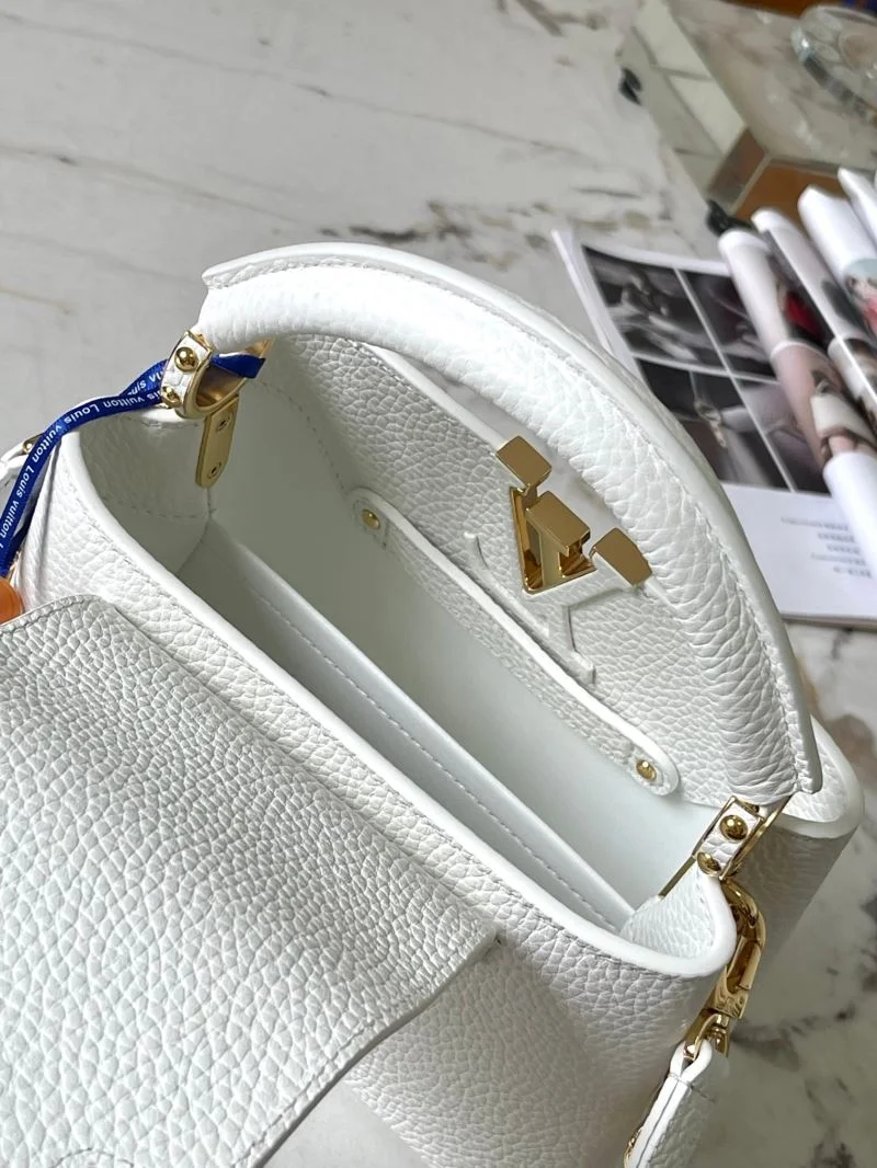 Durable Louis Vuitton Capucines BB Bags 39853