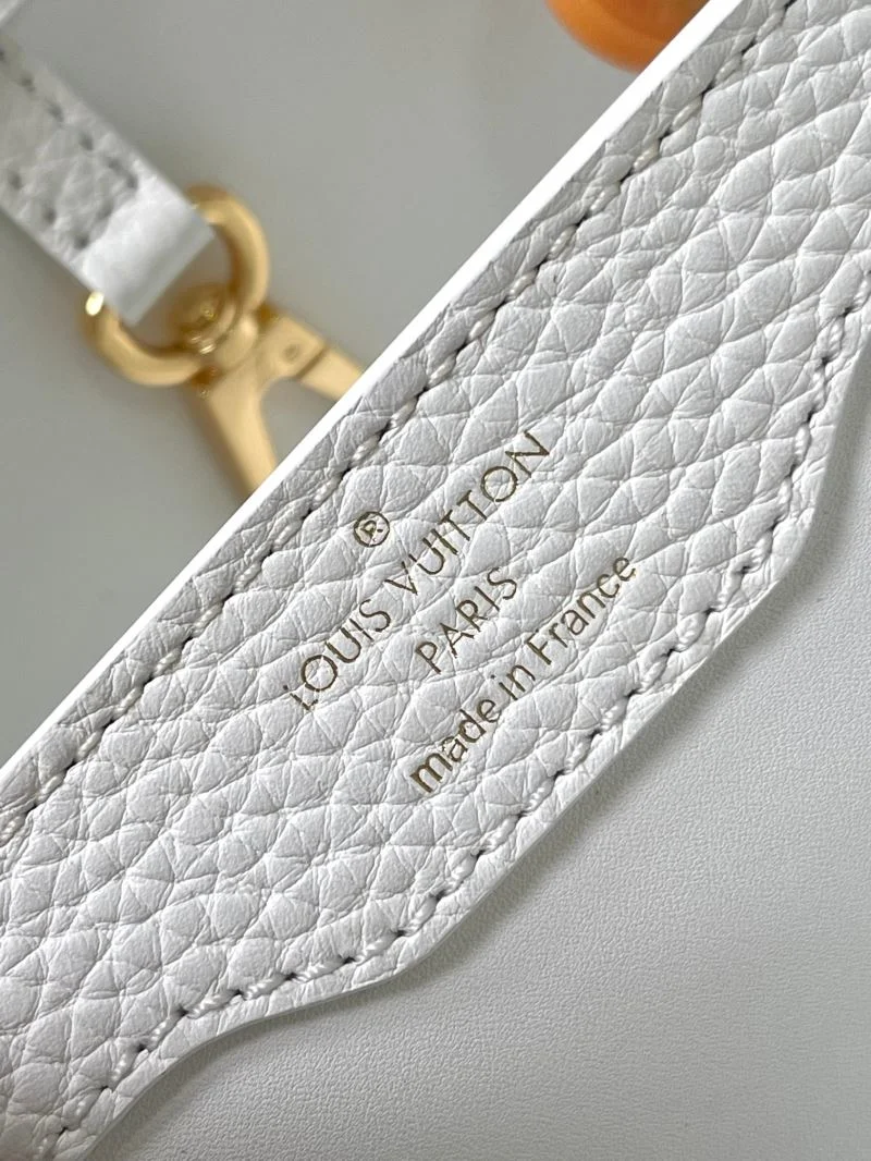 Versatile Louis Vuitton Capucines BB Bags 39850