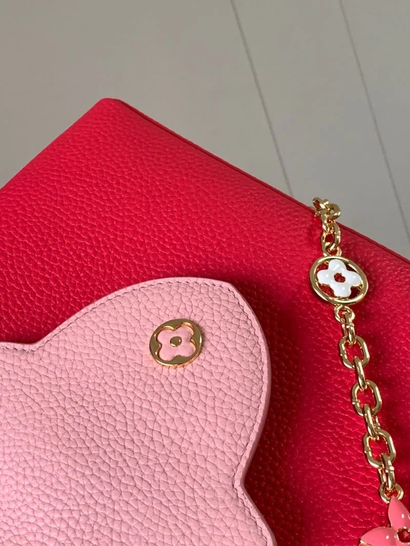 Lightweight Louis Vuitton Capucines BB Bags 39827