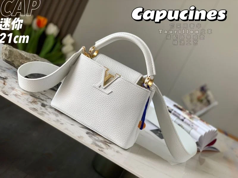 Minimalist Louis Vuitton Capucines BB Bags 39831