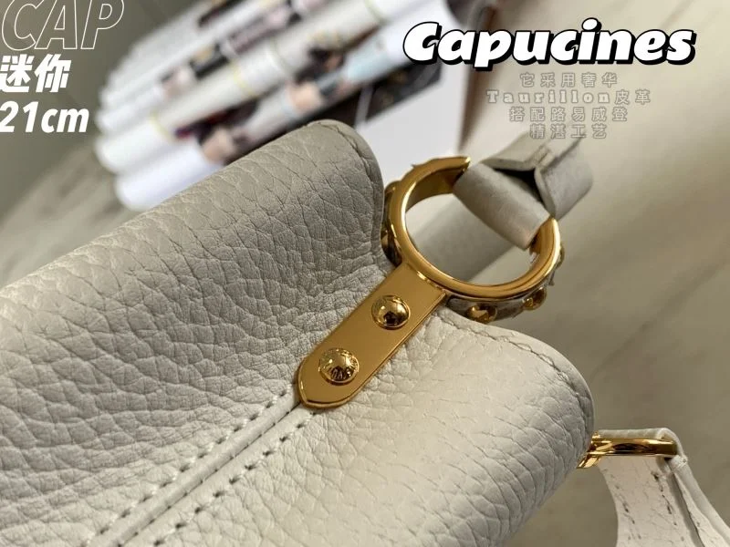 Minimalist Louis Vuitton Capucines BB Bags 39831