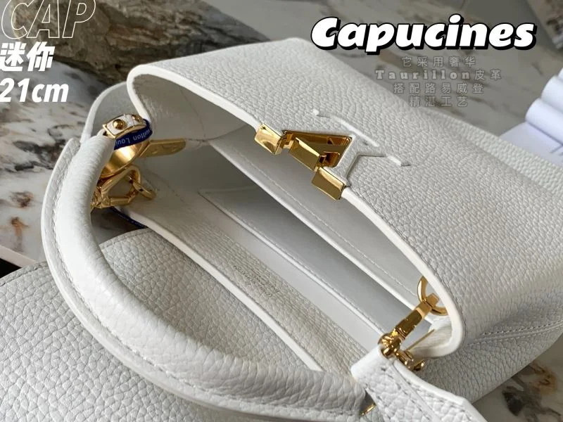 Minimalist Louis Vuitton Capucines BB Bags 39831