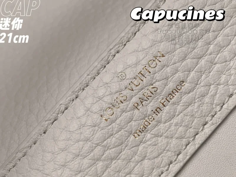 Minimalist Louis Vuitton Capucines BB Bags 39831