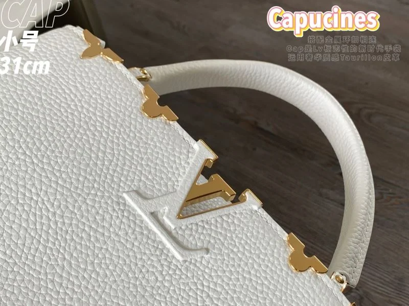 Bold Louis Vuitton Capucines BB Bags 39902