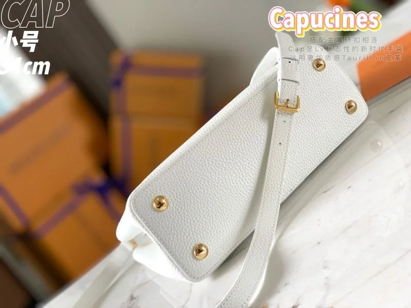 Bold Louis Vuitton Capucines BB Bags 39902